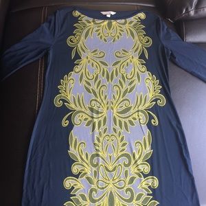 **BRAND NEW/ NEVER WORN KNEE LENGTH DRESS***